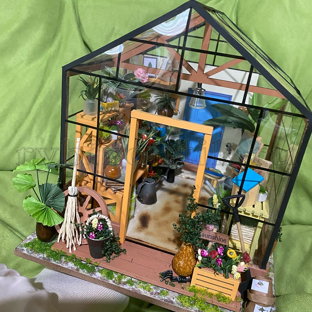 Кукольный домик-оранжерея