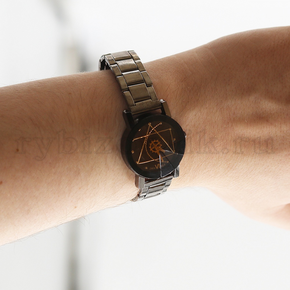 Наручные кварцевые часы с треугольником "Ретро-компас"